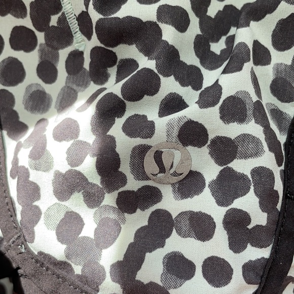 Lululemon running shorts - Picture 2 of 4